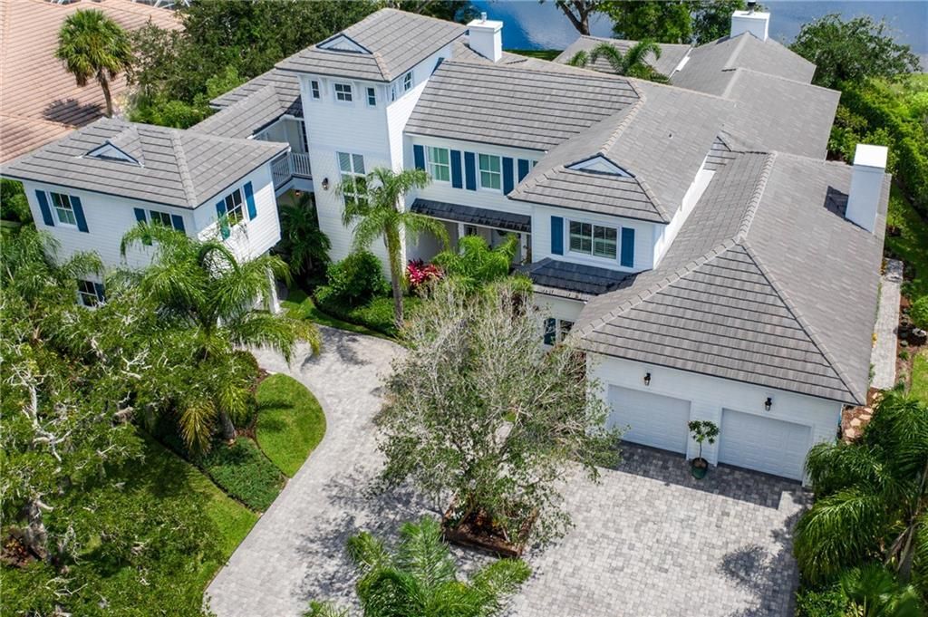 Recently Sold: $2,200,000 (4 beds, 4 baths, 5381 Square Feet)