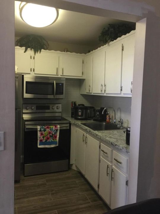 Recently Rented: $900 (1 beds, 1 baths, 615 Square Feet)