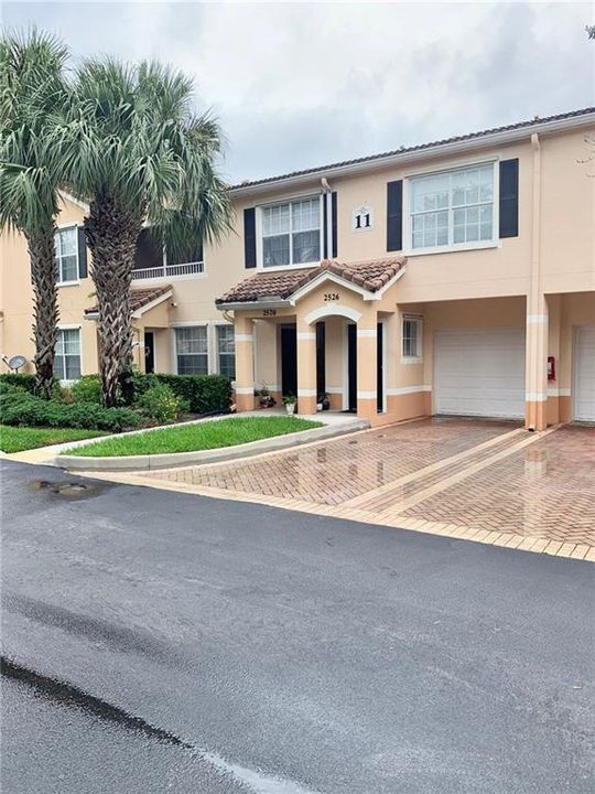 Recently Sold: $100,000 (1 beds, 1 baths, 705 Square Feet)