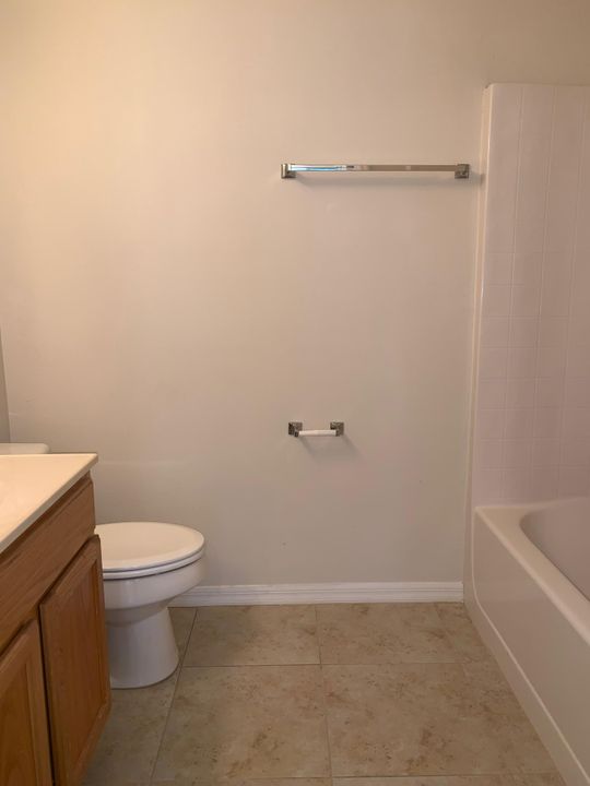 最近租的: $1,650 (3 贝兹, 2 浴室, 1932 平方英尺)