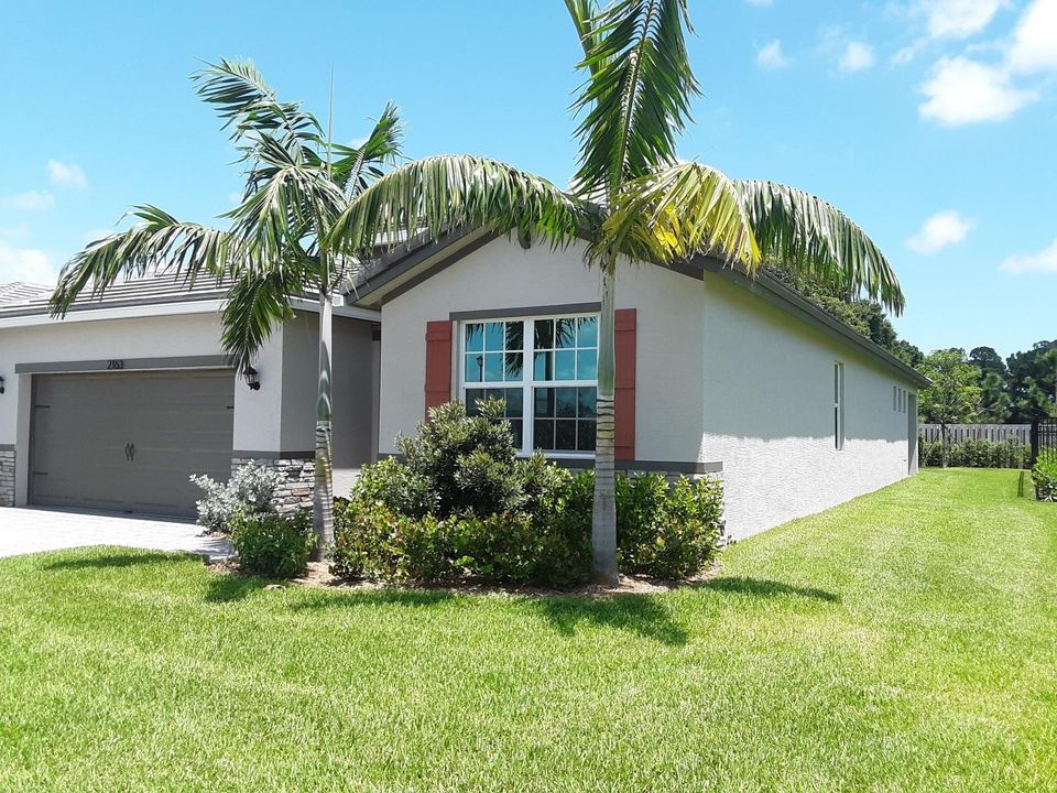 Recently Sold: $418,060 (4 beds, 2 baths, 2034 Square Feet)