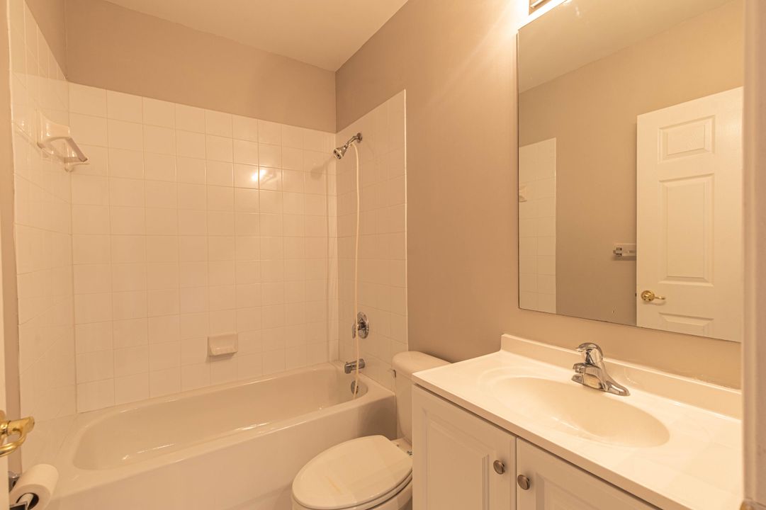 最近租的: $2,200 (3 贝兹, 2 浴室, 1423 平方英尺)