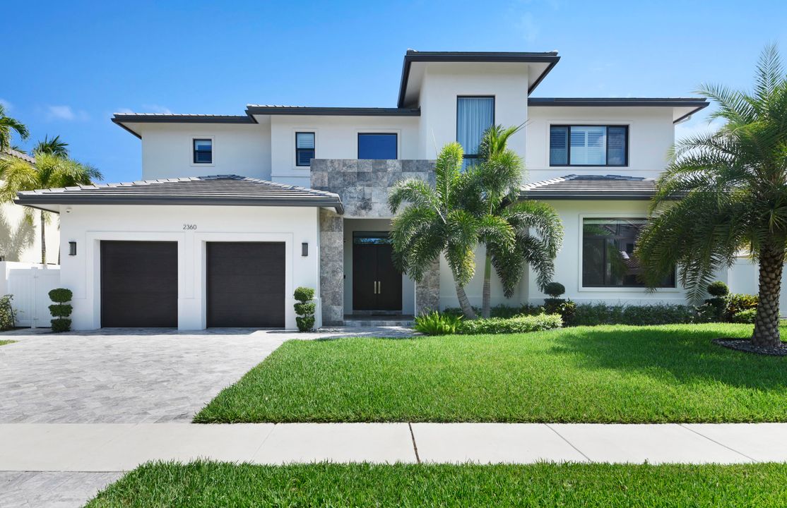 Recently Sold: $2,500,000 (4 beds, 5 baths, 4073 Square Feet)