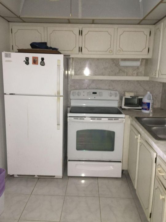 Recently Sold: $29,900 (1 beds, 1 baths, 615 Square Feet)