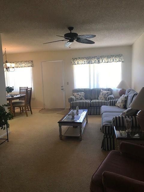 Recently Rented: $1,050 (1 beds, 2 baths, 800 Square Feet)