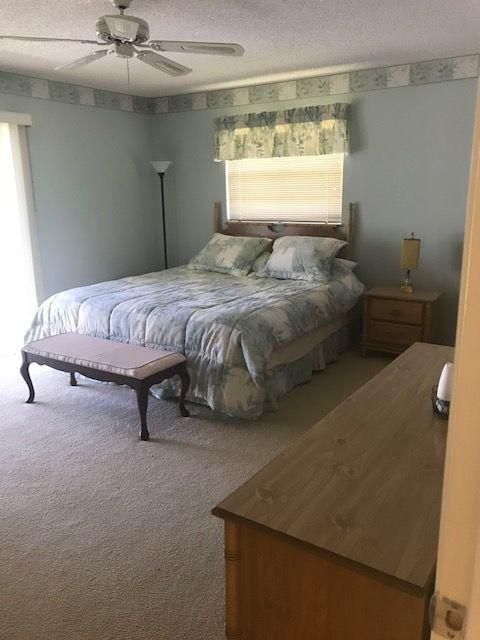 Recently Rented: $1,050 (1 beds, 2 baths, 800 Square Feet)