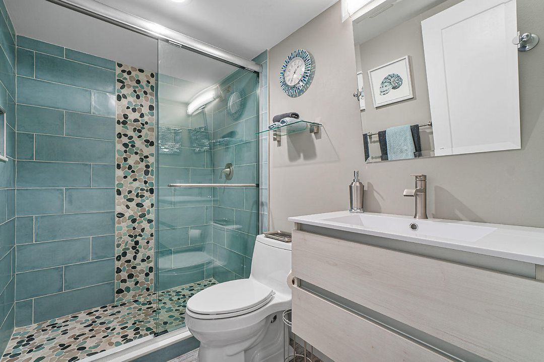 最近售出: $449,700 (2 贝兹, 2 浴室, 1533 平方英尺)