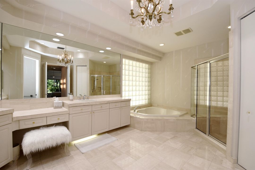 最近租的: $10,000 (3 贝兹, 3 浴室, 3148 平方英尺)