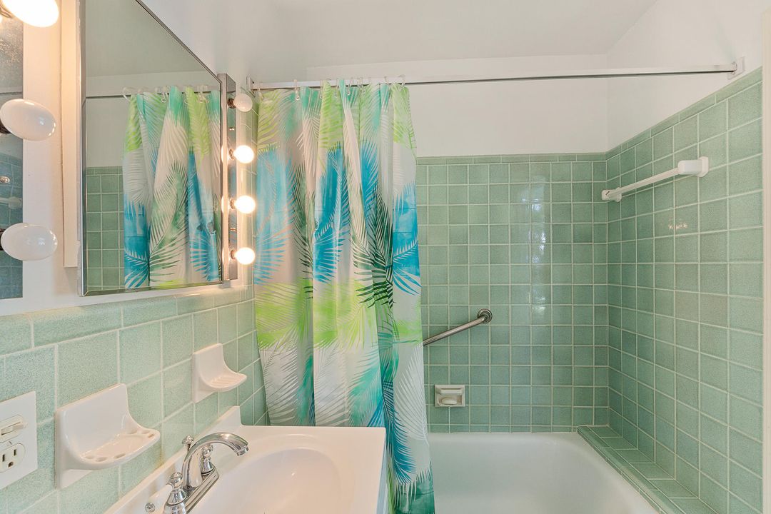 最近租的: $5,000 (2 贝兹, 2 浴室, 1566 平方英尺)