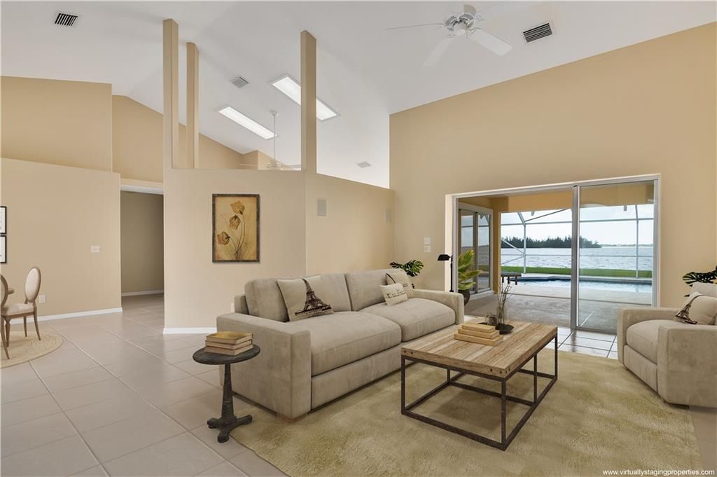 Recently Sold: $829,000 (3 beds, 2 baths, 2211 Square Feet)