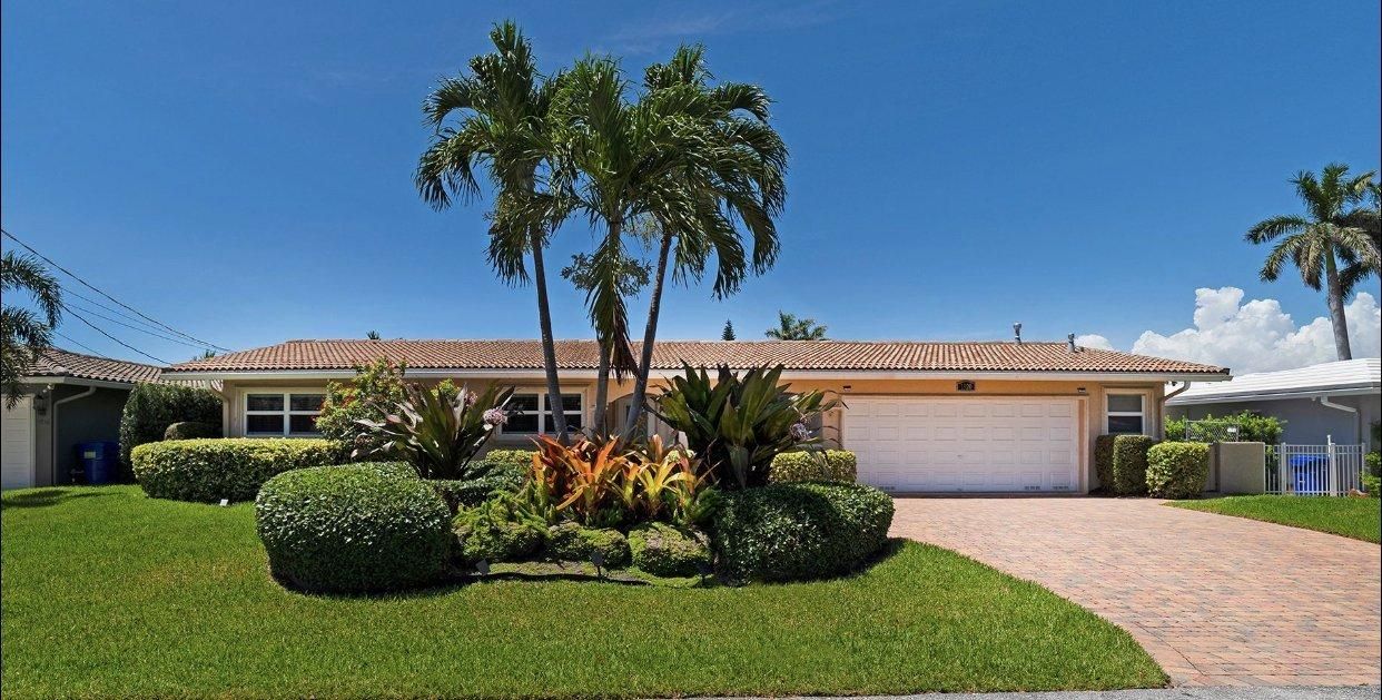 Recently Sold: $1,250,000 (3 beds, 3 baths, 2046 Square Feet)