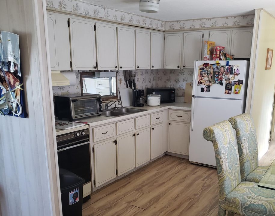 Recently Sold: $33,500 (1 beds, 1 baths, 624 Square Feet)