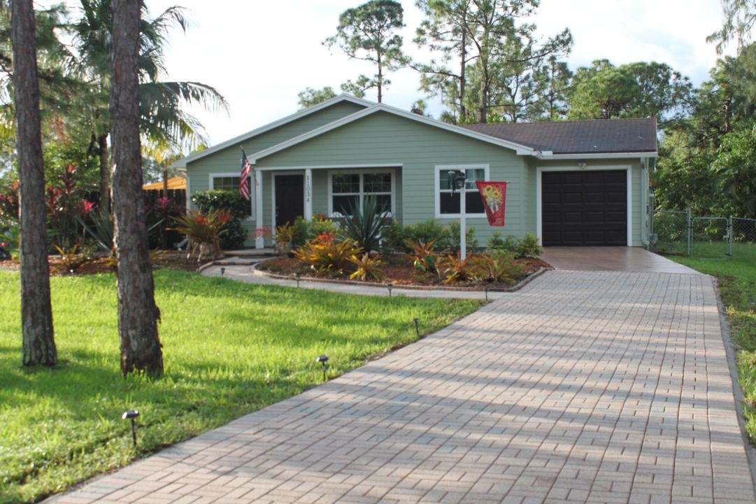 Recently Sold: $339,000 (3 beds, 2 baths, 1280 Square Feet)