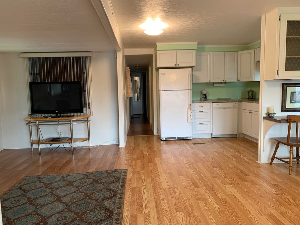 Recently Sold: $60,000 (2 beds, 1 baths, 672 Square Feet)