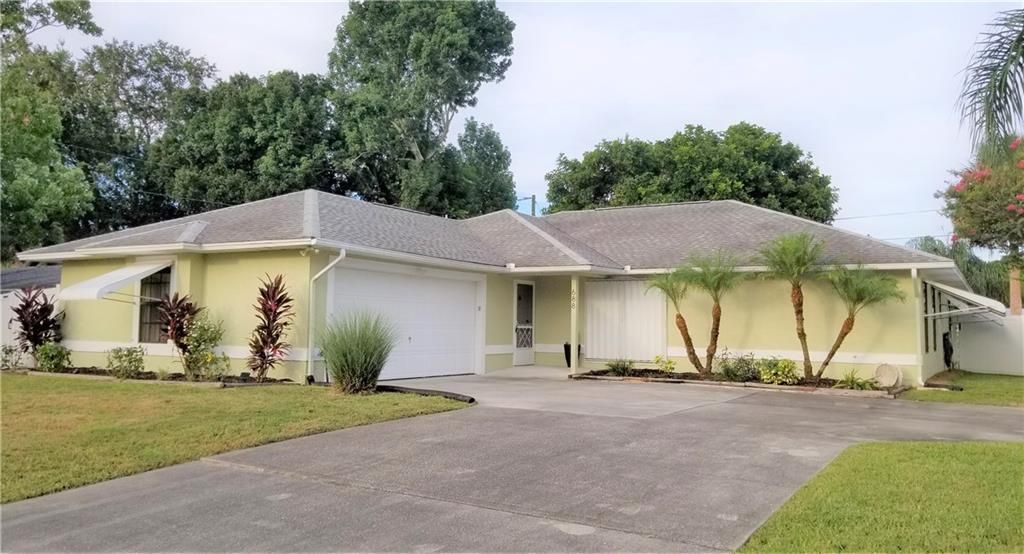 Recently Sold: $230,000 (3 beds, 2 baths, 1627 Square Feet)