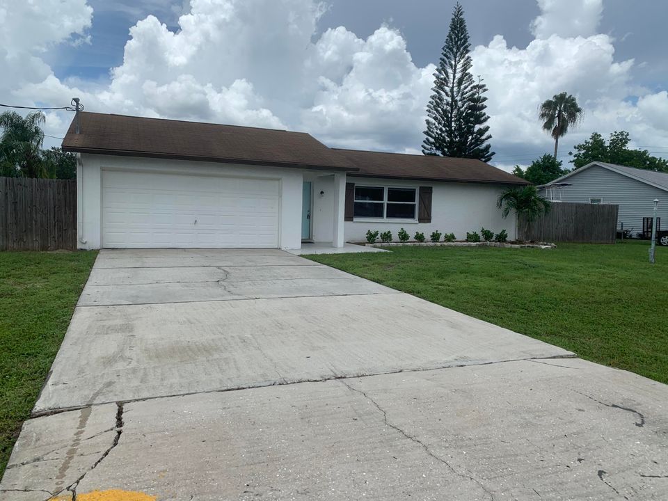 Recently Sold: $249,999 (3 beds, 2 baths, 1238 Square Feet)