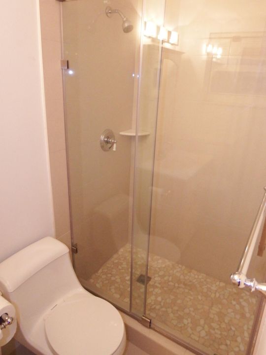 最近租的: $2,450 (3 贝兹, 2 浴室, 1640 平方英尺)