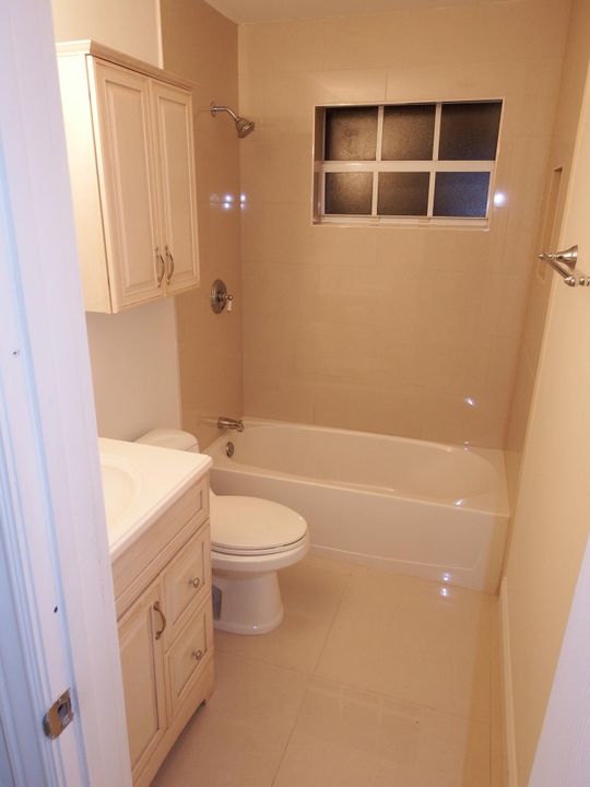 Недавно арендовано: $2,450 (3 спален, 2 ванн, 1640 Квадратных фут)