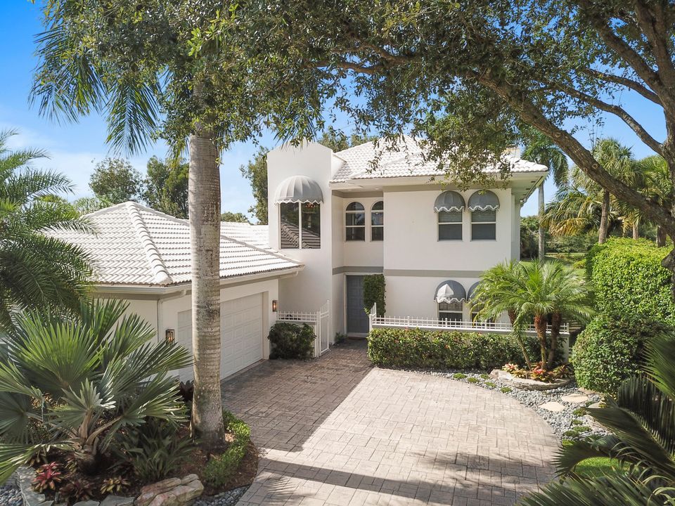 Recently Sold: $879,000 (3 beds, 3 baths, 3174 Square Feet)