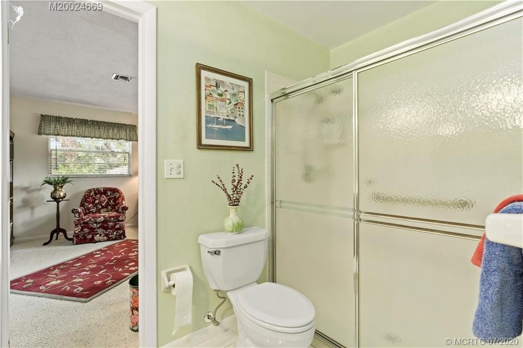 最近售出: $550,000 (4 贝兹, 3 浴室, 2035 平方英尺)