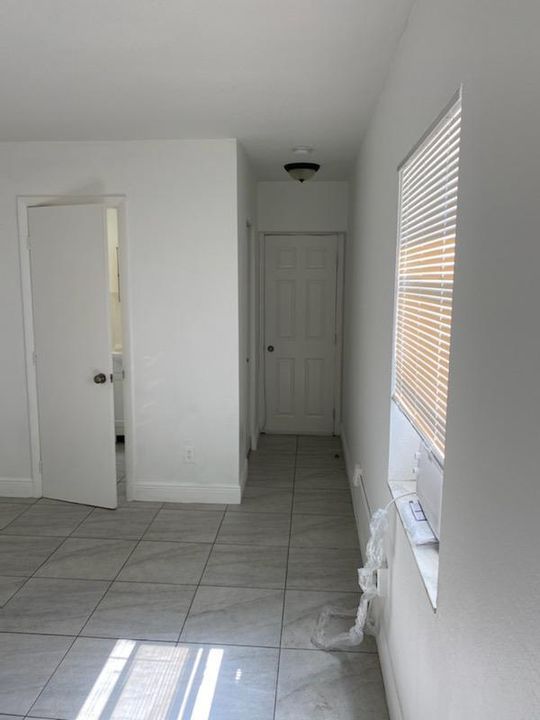 Recently Rented: $650 (1 beds, 1 baths, 250 Square Feet)