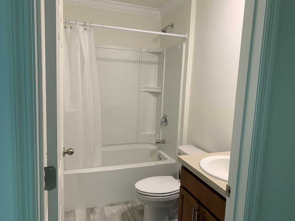 Недавно арендовано: $750 (1 спален, 1 ванн, 1900 Квадратных фут)