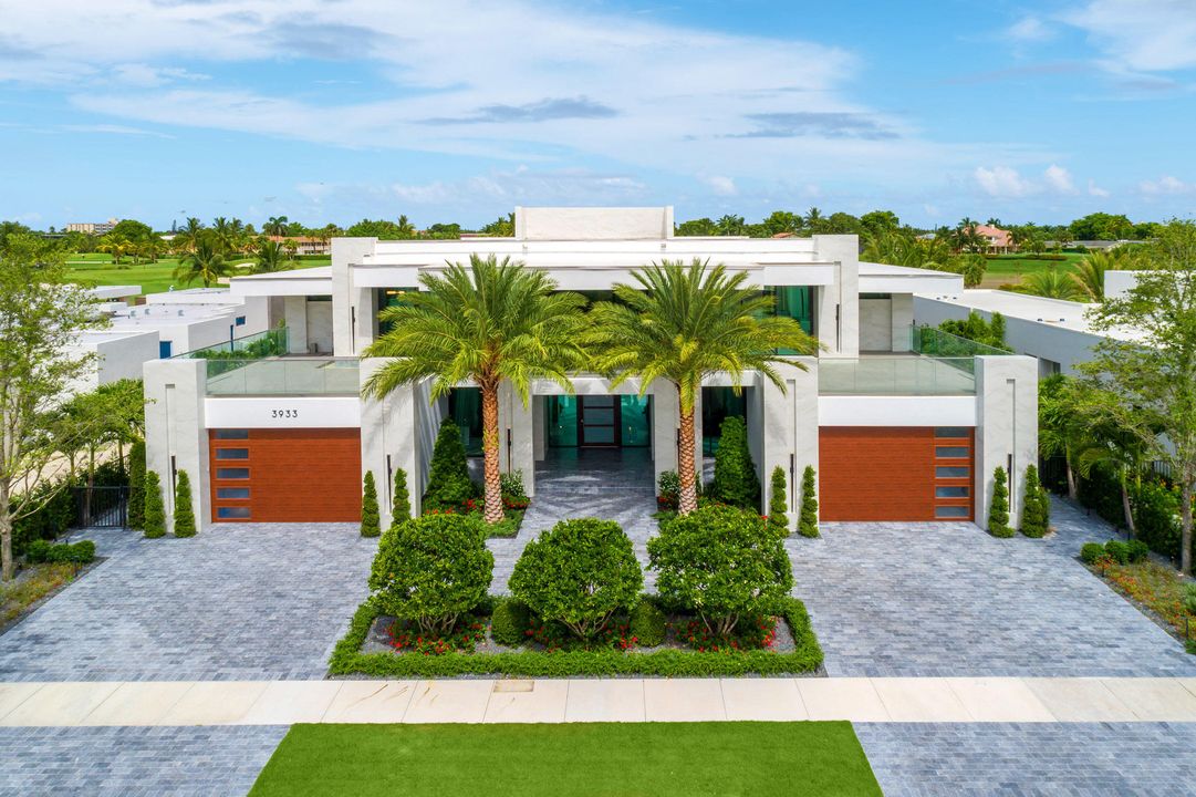 Recently Sold: $7,200,000 (8 beds, 8 baths, 8958 Square Feet)