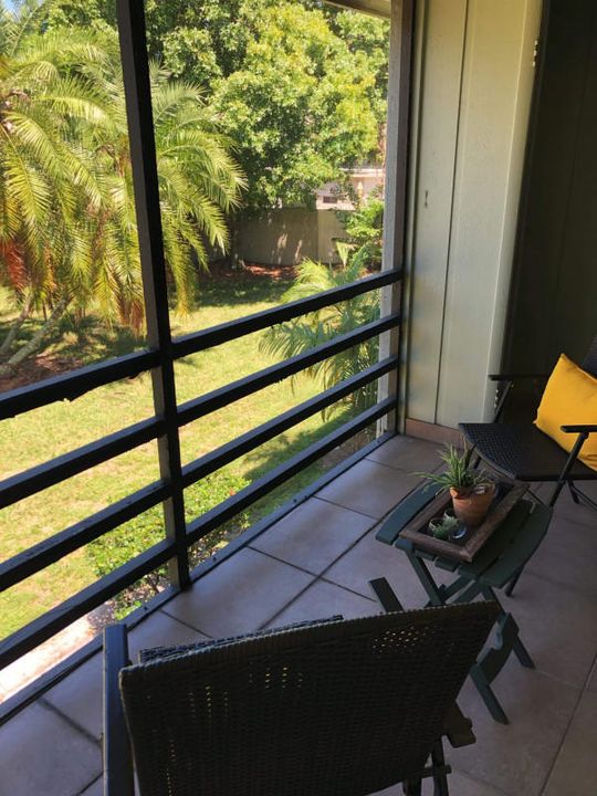 Vendido Recientemente: $98,500 (1 camas, 1 baños, 768 Pies cuadrados)