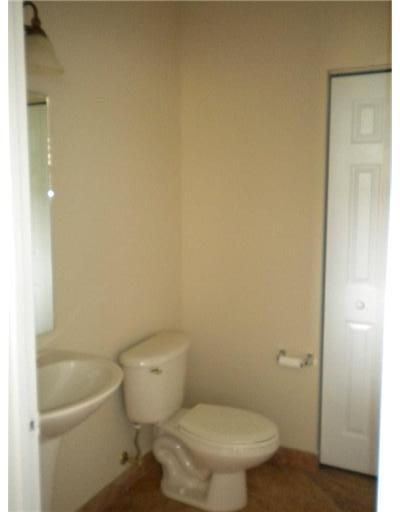 Недавно арендовано: $2,195 (3 спален, 2 ванн, 1887 Квадратных фут)