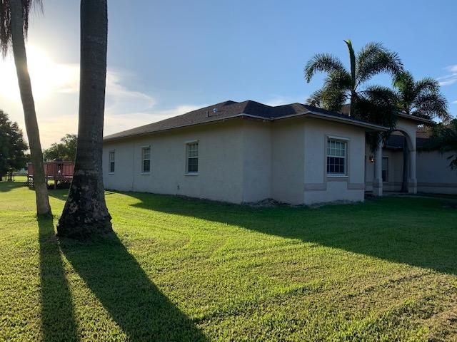 Recently Sold: $375,000 (4 beds, 4 baths, 3934 Square Feet)