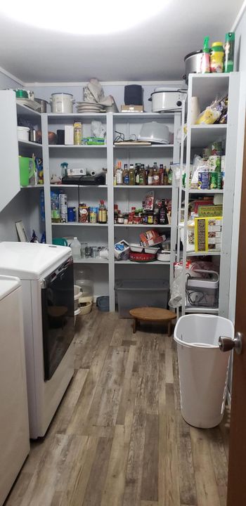 Vendido Recientemente: $225,000 (3 camas, 2 baños, 2372 Pies cuadrados)