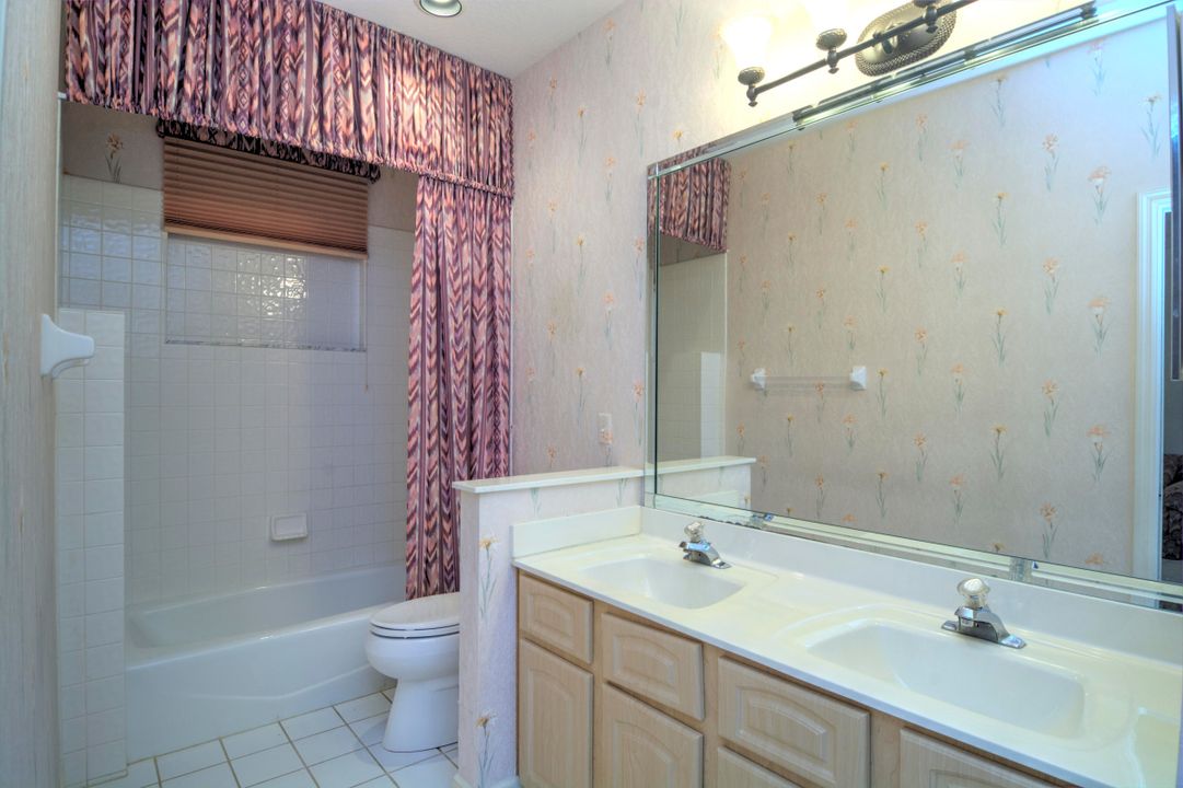 最近售出: $479,000 (3 贝兹, 2 浴室, 3629 平方英尺)