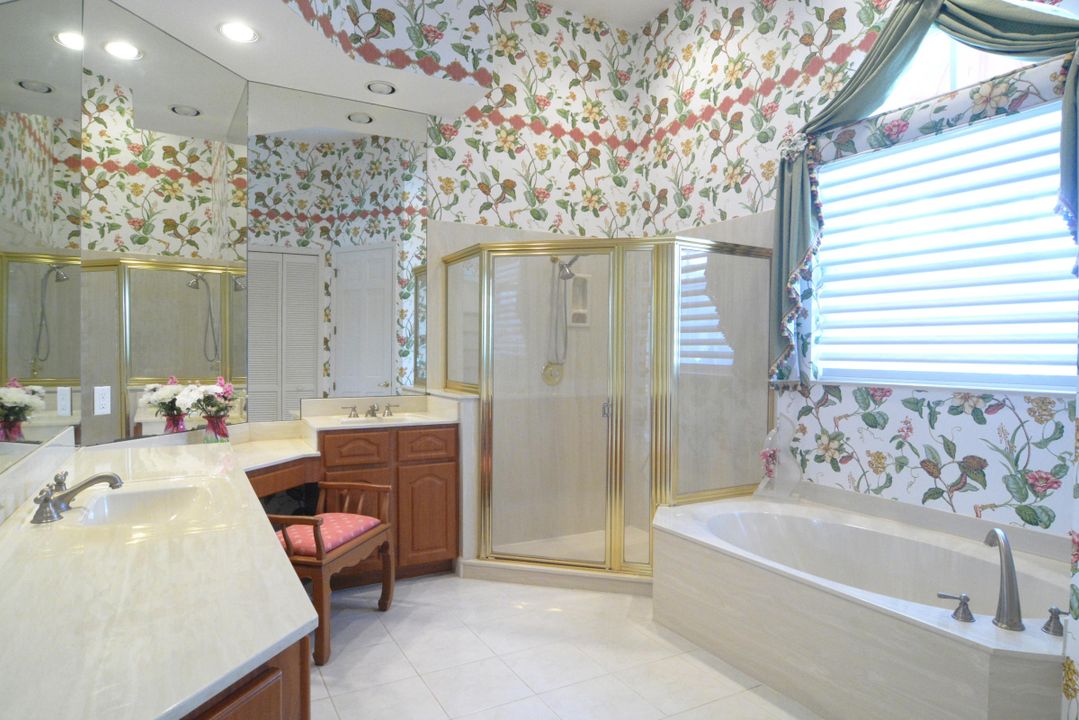 Недавно продано: $479,000 (3 спален, 2 ванн, 3629 Квадратных фут)