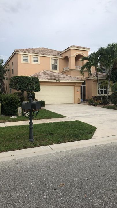 Vendido Recientemente: $415,000 (5 camas, 3 baños, 3564 Pies cuadrados)