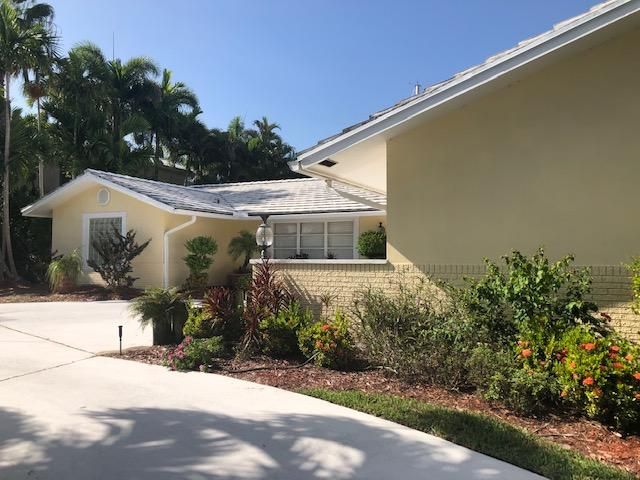 Recently Sold: $1,425,000 (2 beds, 3 baths, 2143 Square Feet)
