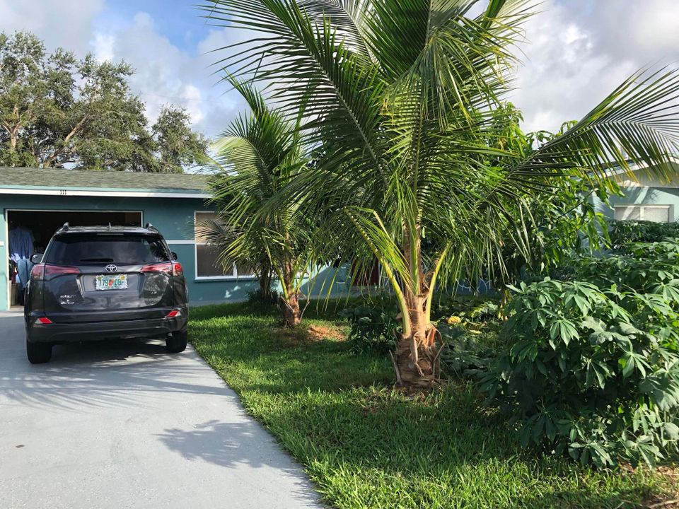 Recently Sold: $215,000 (3 beds, 2 baths, 1571 Square Feet)