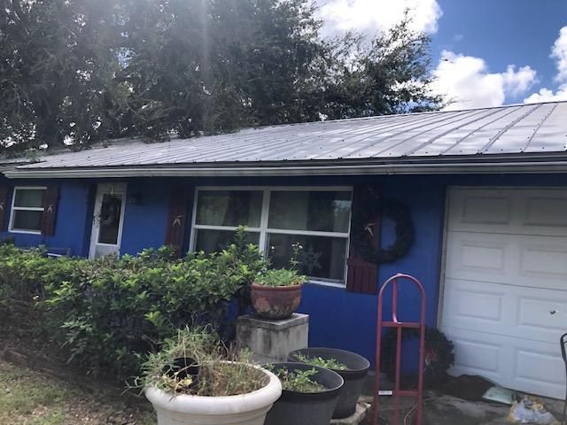 Recently Sold: $140,000 (4 beds, 2 baths, 1656 Square Feet)