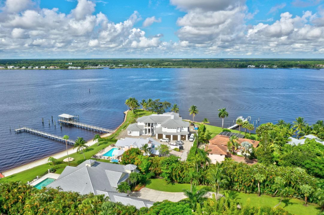 Recently Sold: $6,500,000 (5 beds, 5 baths, 8460 Square Feet)