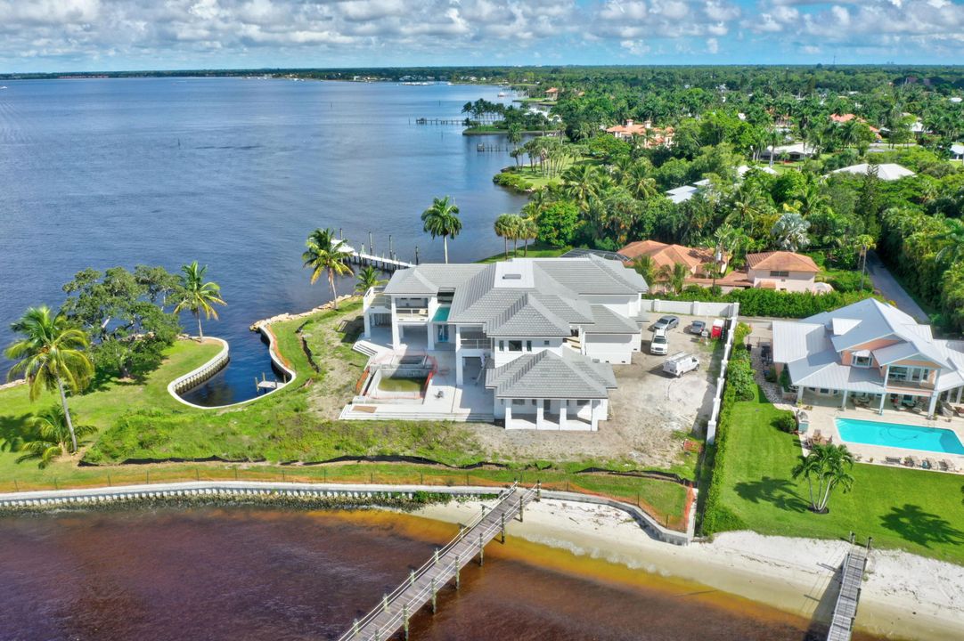 Recently Sold: $6,500,000 (5 beds, 5 baths, 8460 Square Feet)