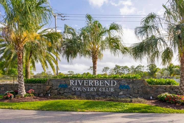 Recently Sold: $76,900 (1 beds, 1 baths, 903 Square Feet)