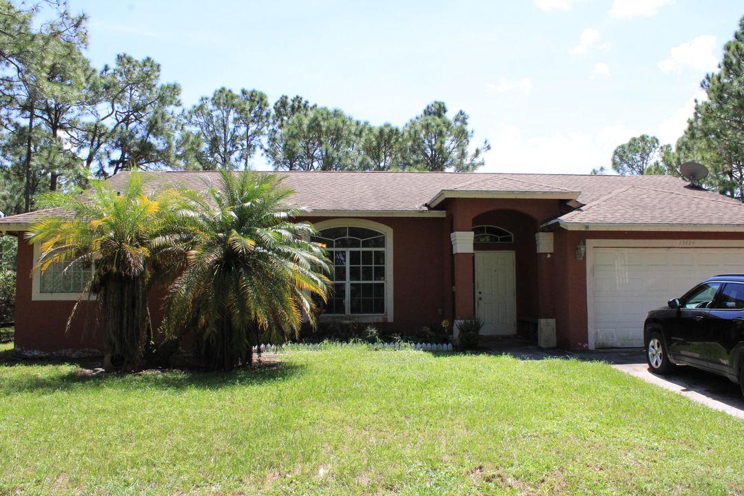 Recently Sold: $378,999 (3 beds, 2 baths, 1651 Square Feet)