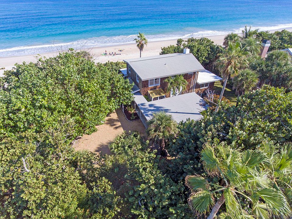 Vendido Recientemente: $2,150,000 (3 camas, 3 baños, 2322 Pies cuadrados)