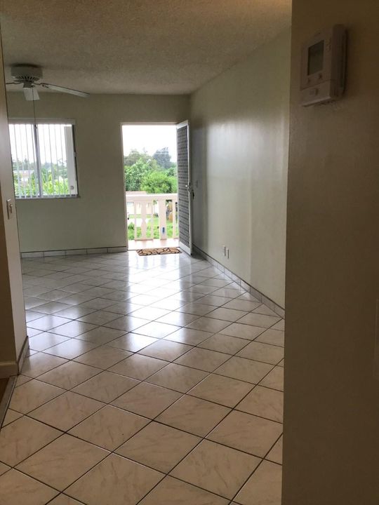 Recently Rented: $850 (1 beds, 1 baths, 642 Square Feet)