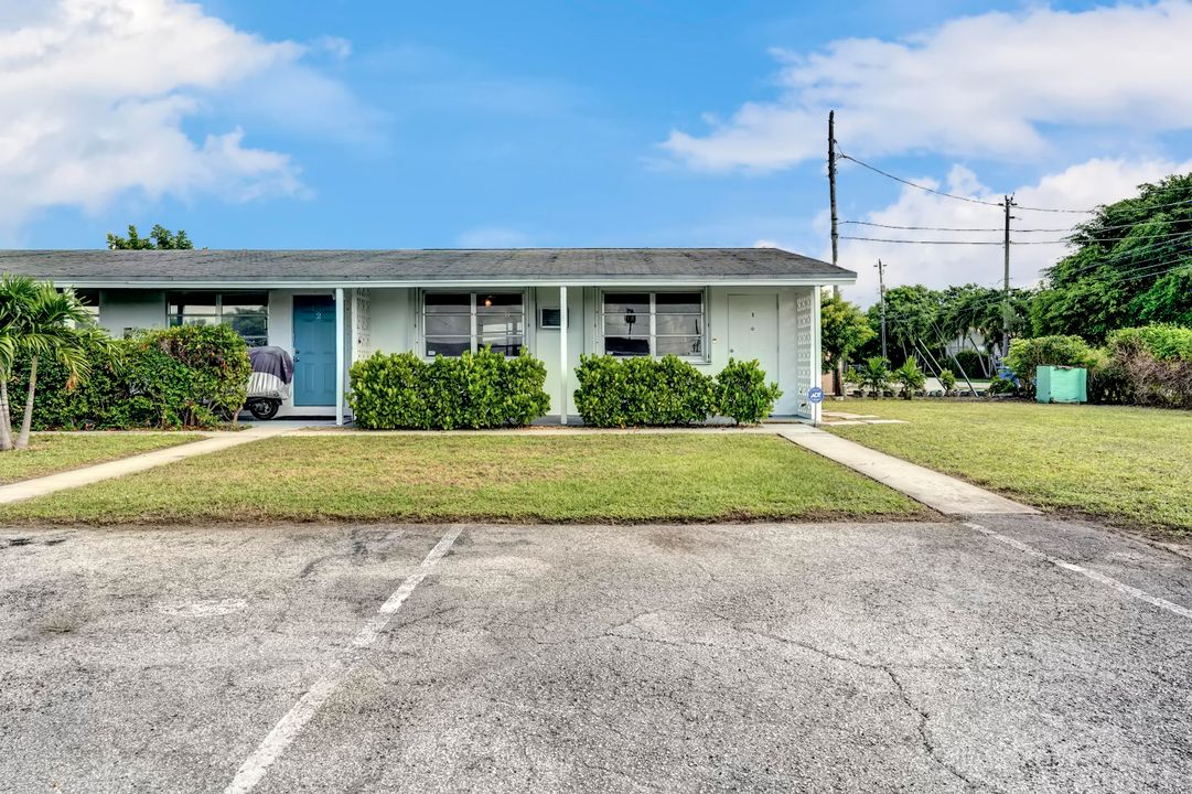 Recently Sold: $115,000 (2 beds, 1 baths, 728 Square Feet)