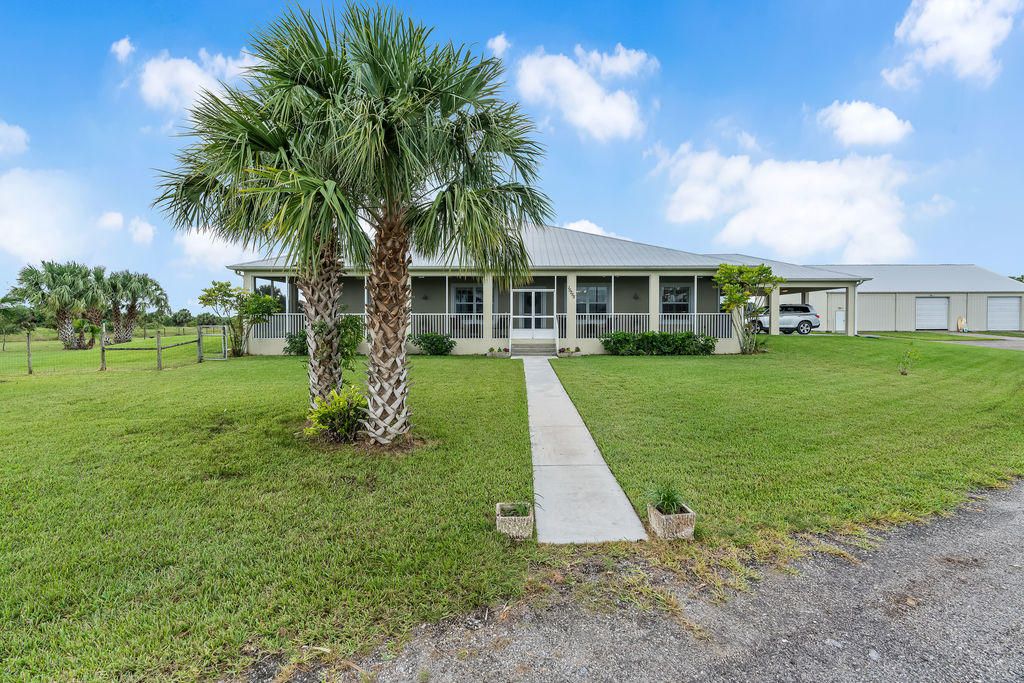 Recently Sold: $650,000 (4 beds, 3 baths, 3236 Square Feet)