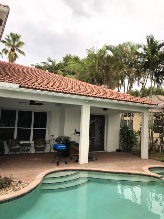 Recently Sold: $589,000 (3 beds, 2 baths, 3526 Square Feet)