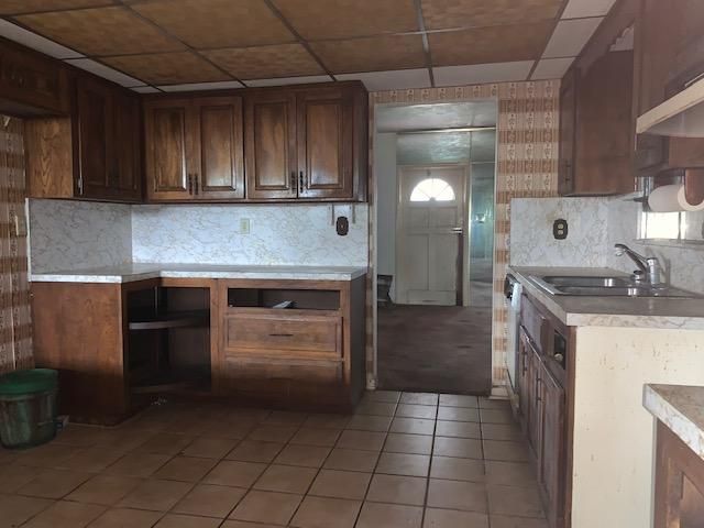 Recently Sold: $149,900 (3 beds, 2 baths, 2617 Square Feet)