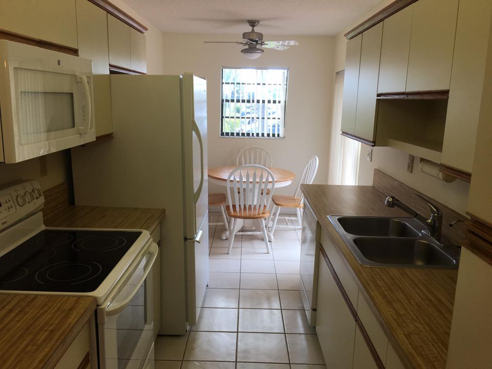 Recently Sold: $101,990 (1 beds, 2 baths, 1125 Square Feet)