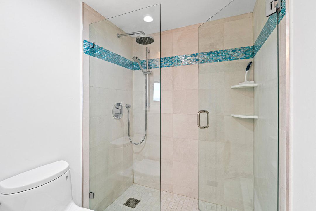 最近租的: $8,500 (2 贝兹, 2 浴室, 1331 平方英尺)
