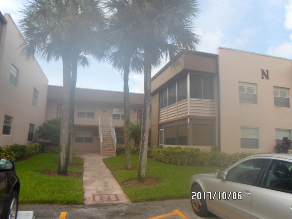Recently Sold: $105,000 (2 beds, 2 baths, 907 Square Feet)